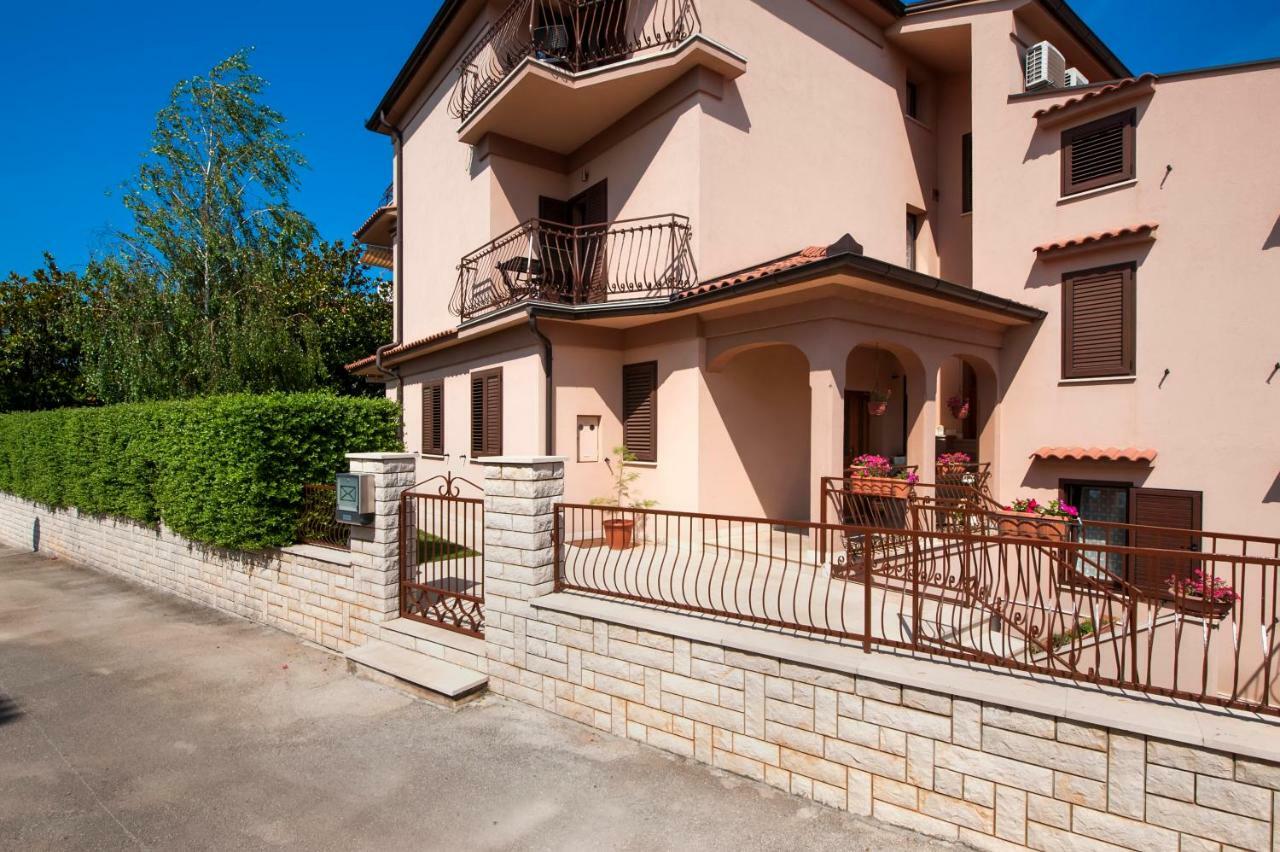 Apartment Len Rovinj Exterior photo